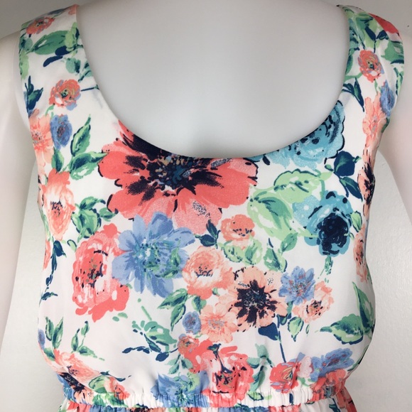 Dress Rue 21. - Picture 4 of 7